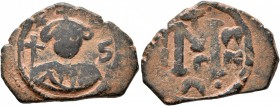ISLAMIC, Time of the Rashidun. Pseudo-Byzantine types. Fals (Bronze, 24 mm, 4.83 g, 12 h), imitating a follis of Constans II, uncertain mint, 24/5-26/...