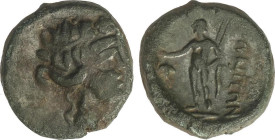 AE 16. 168-145 a.C. MARONEIA. TRACIA. Anv.: Cabeza de Dionisos a derecha. Rev.: Dionisos de pie a izquierda, sosteniendo racimos de uvas y lanzas. 5,5...