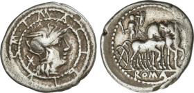Denario. 130 a.C. ACILIA. Marcus Acilius Marci f. Anv.: Cabeza de Roma a derecha, detrás X. Entre collar y gráfila de puntos M. ACILIVS M. F. Rev.: Hé...