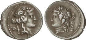 Denario. 78 a.C. CASSIA. L. Cassius Q. F. Longinus. Anv.: Cabeza de Libero Baco a derecha, detrás tirso. Rev.: Cabeza diademada de Libera a izquierda,...