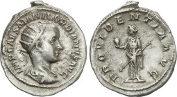 Antoniniano. 238-240 d.C. GORDIANO III. Rev.: PROVIDENTIA AVG. Providentia estante a izquierda portando globo y cetro. 3,49 grs. AR. C-297; RIC-4. MBC...