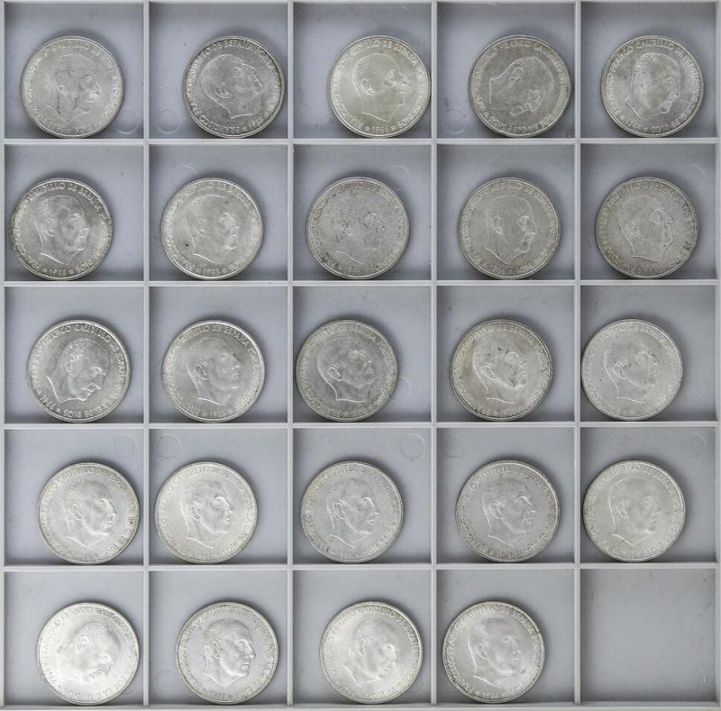 Lote 24 monedas 100 Pesetas. 1966 (*19-66 (12), 67 (7) y 68 (5)). A EXAMINAR. MB...
