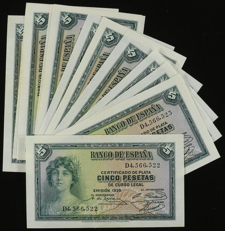 Lote 15 billetes 5 Pesetas. 1935. Serie D. Dos series correlativas de 5 y 10 bil...