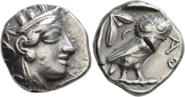 Tetradrachm AR
Attica, Athen, 449-404 BC, Head of Athena to right, wearing crested Attic helmet decorated with three olive leaves and palmette / AΘE ...
