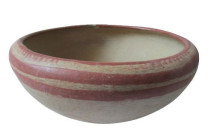 Large bowl, beige clay, outer rim painted with two red lines. Minor chip at rim. Linea Vieja, 300-500 A.D., height 13 cm, ø 21,5 cm