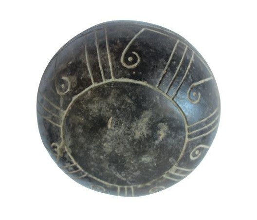Guanacaste-Culture (200-1550 AD), Bowl with black slip, ø 11 cm