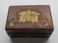 Wooden Box, Lebanon

7 x 5 x 3,5 cm