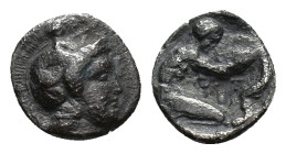 Southern Apulia, Tarentum, c. 380-325 BC. AR Diobol (10mm, 0.94g). Head of Athena r., wearing crested helmet decorated with Skylla. R/ Herakles kneeli...