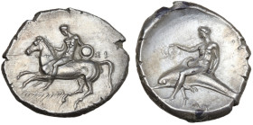 Southern Apulia, Tarentum, c. 302-280 BC. AR Nomos (23.5mm, 7.79g). Nude youth, holding shield and rein, on horseback l.,; ΣI to r., ΦIΛOKΛHΣ below. R...