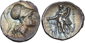Southern Lucania, Herakleia, c. 281-278 BC. AR Stater (22.5mm, 7.67g). Head of Athena r., wearing crested helmet decorated with laurel-wreath; NI behi...