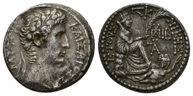 Augustus (27 BC-AD 14). Seleucis and Pieria, Antioch. AR Tetradrachm (27mm, 15.21g), year 26 of the Actian Era and Cos. XII (6/5 BC). Laureate head r....