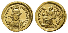 Theodosius II (402-450). AV Solidus (20mm, 4.48g). Constantinople, 430-440. Pearl-diademed, helmeted and cuirassed bust facing slightly r., holding sp...