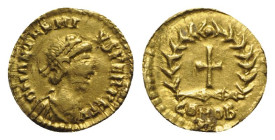 Anthemius (467-472). AV Tremissis (14mm, 1.45g, 6h). Mediolanum. D N ANTHEMIVS PERPET AV, Pearl-diademed, draped and cuirassed bust r. R/ Cross within...