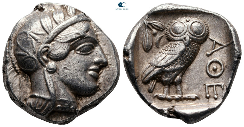 Attica. Athens circa 454-404 BC. 
Tetradrachm AR

26 mm, 17,16 g

Helmeted ...