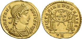 Constans augustus, 337 – 350. Solidus, Treveri circa 347-348, AV 4.53 g. CONSTANS – AVGVSTVS Pearl-diademed, draped and cuirassed bust r. Rev. VICTORI...