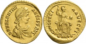 Valentinian II, 375 – 392. Solidus, Constantinopolis 383-388, AV 4.55 g. D N VALENTINI – ANVS P F AVG Pearl-diademed, draped and cuirassed bust r. Rev...