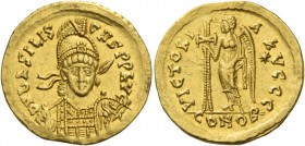 Basiliscus sole reign, 9th January 475 – August 476. Solidus, Constantinopolis early 475, AV 4.49 g. D N bASILIS – CYS P P AVG Helmeted, pearl-diademe...