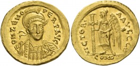 Zeno second reign, 476 – 491. Solidus, Constantinopolis 476-491, AV 4.48 g. D N ZENO – PERP AVG Pearl-diademed, helmeted and cuirassed bust facing, th...