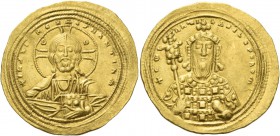 Constantine VIII, 15 December 1025 – 12 November 1028. Histamenon 1025-1028, AV 4.42 g. +IHS XIS REX REGNANTIhM Nimbate bust of Christ facing, raising...