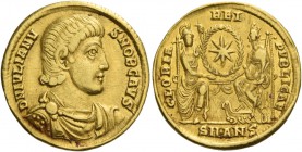 Julian II caesar, 355 – 361. Solidus, Antiochia 355–361, AV 4.26 g. D N IVLIANV – S NOB CAVS Bare-headed, draped and cuirassed bust r. Rev. GLORIA – R...