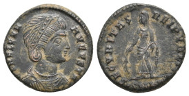 HELENA (Augusta, 324-328/30). Follis.Nicomedia. 3.0g 18.0m