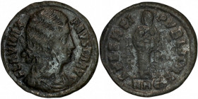 FAUSTA. Æ 2/Æ 3. Nicomedia.
Date Range: AD 325 - AD 326

RIC VII Nicomedia 131

Obv: FLAV MAX - FAVSTA AVG ; Bust of Fausta, waved hair, mantled,...