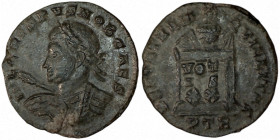 CRISPUS. Æ 2/Æ 3. Ticinum.
Date: AD 321

RIC VII Treveri 308

Obv: IVL CRISPVS NOB CAES ; Bust of Crispus, laureate, cuirassed, left, holding spe...