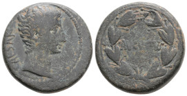 SELEUCIS & PIERIA. Antioch. Augustus (27 BC-14 AD). Ae As. 12,8 g. 25 mm.
Obv: CAESAR. Bare head right.
Rev: AVGVSTVS. Legend within wreath. RPC I 4...