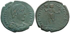 VALENTINIAN I (364-375). Ae. Nicomedia. 9,1 g. 29,3 mm.
Obv: D N VALENTINIANVS P F AVG. Pearl-diademed, draped and cuirassed bust right.
Rev: RESTIT...