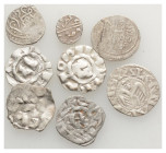 8 pieces, as seen.