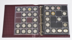 Polen, Republik seit 1989, Sammlung von 5 und 10 Zlotych Stücken in einem Album. Enthalten sind 40 verschiedene 10 Zlotych Stücke aus Silber (darunter...