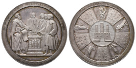 Hamburg, Stadt, Silbermedaille 1828, unsigniert, von H. F. Brandt, auf die 300-Jahrfeier der bürgerschaftlichen Verfassung. Das Hamburger Stadtwappen,...
