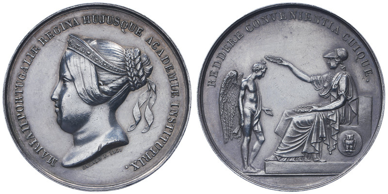 Maria II 1834-1853
Médaille en argent, 1851,
AG 37 g. 37 mm , par Gerard. Avers ...