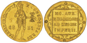 Revolution, 1830-1831
Ducat, 1831, AU 3.44 g. 
Ref : Fr. 114, Kopicki 2750 (R1), Schl. 36
Conservation : Superbe.
Marque d'atelier Aigle. Monnaie des ...