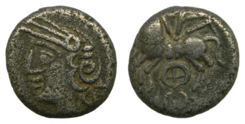 Lingones (Gallia Belgica). Langres. Siglo I aC. Denario/Quinario. 1,82 gr. AR.
...