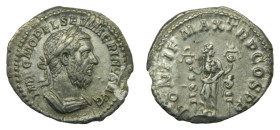MACRINO. Denario. Acuñada el 217-218 d.C. Anv: IMP. C. M. OPEL. SEV. MACRINVS AVG. Busto laureado a derecha. Rev: PONTIF. MAX. TR. P. COS. P. P. Fidel...
