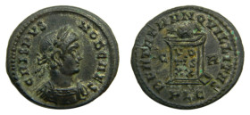 CRISPO, césar con Constantino I. 317-326 dC. Follis. Lyon (Francia). 2,9 gr. AE. Anv: CRISPVS NOB CAES. Rev: BEATA TRANQVILLITAS -VOTIS XX.
EBC+