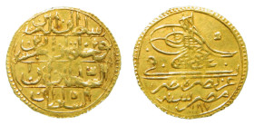 EGYPTO / EGYPT Ottomanen. Mustafa III.1757-1774 (1171-1187 AH) Zeri Mahbub 1187. (KM#126.1) 2,60 gr. AU.
MBC