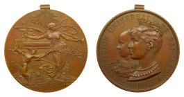 Medalla. 1888. Alfonso XIII. Barcelona. Exposición Universal. E. Arnau.m & Castells. 55,65 gr. Bronce 50 mm. Sin corona.
SC