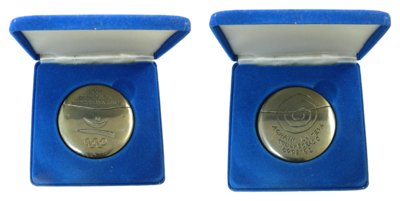 Medalla.1992. Olimpiadas de Barcelona. Voluntarios .Peso 219,3 gr. Ø 70 mm. Estu...