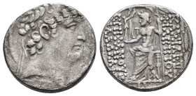 SELEUKID KINGS of SYRIA. Philip I Philadelphos.(Circa 95-83 BC).Antioch.Tetradrachm.

Obv : Diademed head right.

Rev : BAΣΙΛΕΩΣ ΦΙΛΙΠΠΩΥ ΕΠΙΦΑΝΟΥΣ ΦΙ...