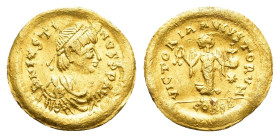 JUSTINIAN I.(527-565).Constantinople.Semissis.

Obv : D N IVSTINIANVS P P AVG.
Diademed, draped and cuirassed bust right.

Rev : VICTORIA AVGVSTORVM C...