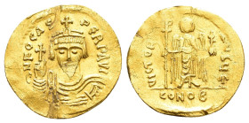 PHOCAS.(602-610).Constantinople.Solidus.

Obv : δ NN FOCAS PЄRP AVG.
Crowned and draped and cuirassed facing bust, holding globus cruciger.

Rev : VIC...