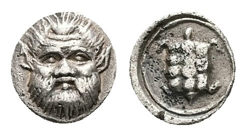 Lesbos, Methymna. AR Hemiobol. 0.33 g 6.96 mm. Circa 350/30-250/40 BC.
Obv: Fac...