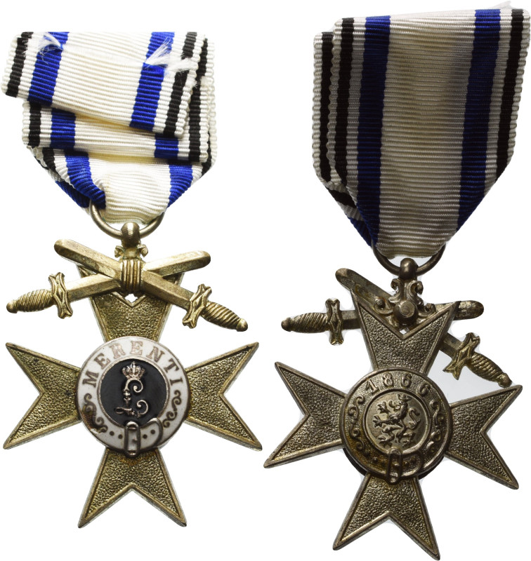 Orden deutscher Länder Bayern
Militärverdienstkreuz des MVO, 2. Klasse mit Schw...