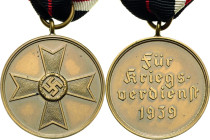 Orden des Dritten Reiches
Kriegsverdienstmedaille Verliehen 1940/1945. Am Band. Bronze oxidiert, Durchmesser 32 mm, 15,31 g. Dazu die Urkunde eines R...