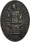 Feuerwehr
Bayern Silberabzeichen o.J. (verliehen 1934 - 1936) (R) Für Verdienste um das Feuerlöschwesen. Hüftbild eines Feuerwehrmannes über brennend...