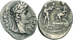 Kaiserzeit
Augustus 27 v. Chr.-14 n. Chr Denar 8 v. Chr., Lugdunum Kopf mit Lorbeerkranz nach rechts, AVGVSTVS DIVI F / Barbar reicht Augustus ein Ki...