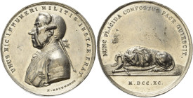Habsburg
Josef II. 1764-1790 Zinnmedaille 1790 (Mazenkopf) Auf seinen Tod. Brustbild nach links / Ruhender Löwe. 45 mm, 20,51 g. Im Originaletui Slg....