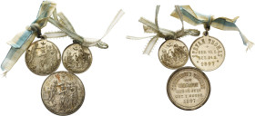 Kaiserreich Österreich
Franz Joseph I. 1848-1916 Versilberte Bronzemedaille 1897. 3 Taufmedaillen mit Bezug zur Grafschaft Görz. Dabei: Taufe von Ste...